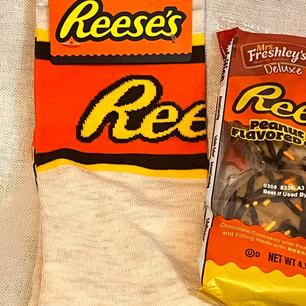 Nostalgic Reese’s Socks Bundle. - Picture 2 of 6